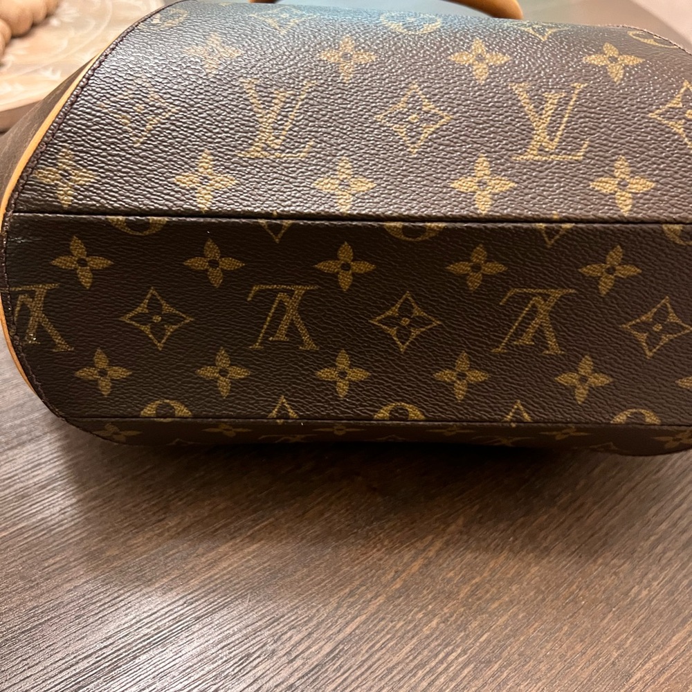 Authentic Louis Vuitton Monogram Ellipse MM π₯° Awesome condition. - Picture 13 of 13